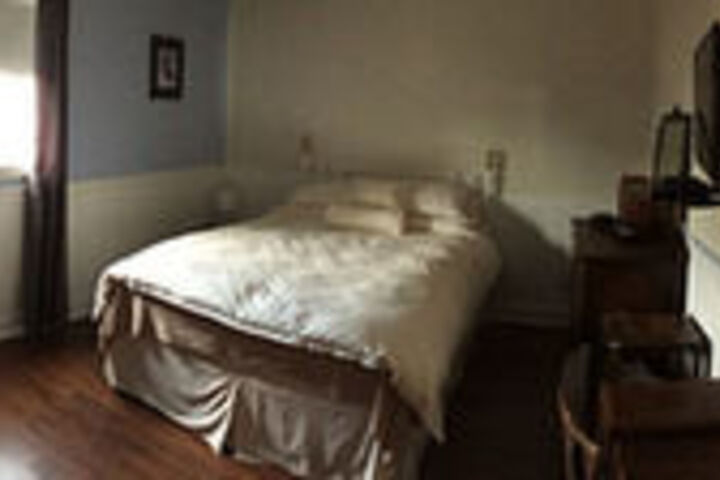 Room 22 of 40