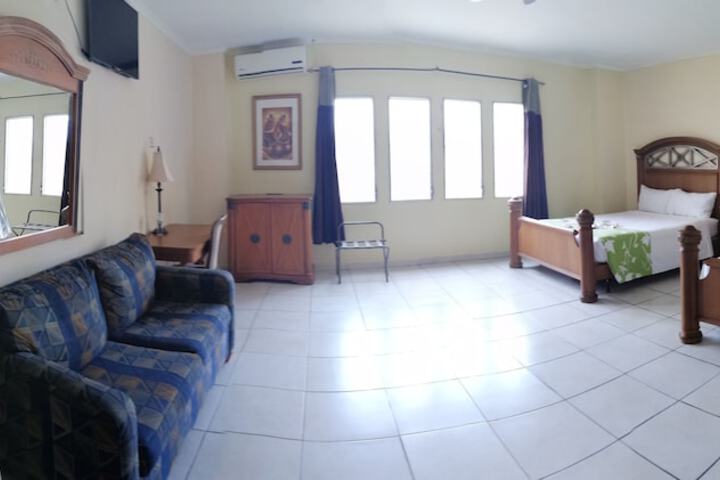Room 15 of 41