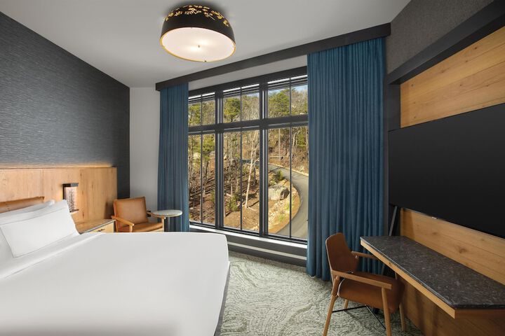 Room 55 of 223