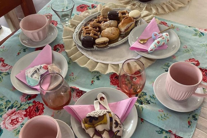 Breakfast/Coffee Service 97 of 136