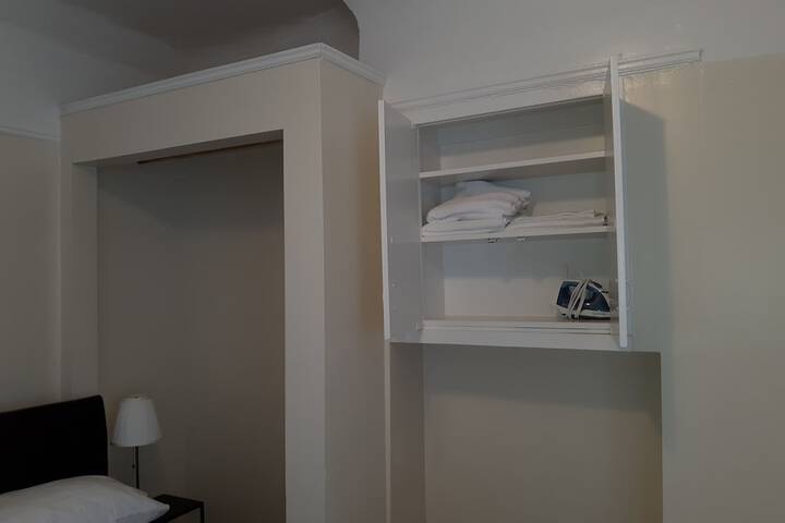 Room 12 of 70