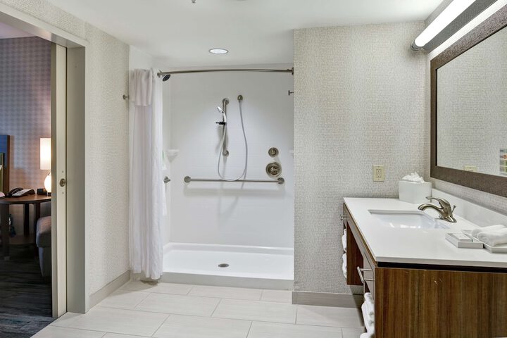 Bathroom shower