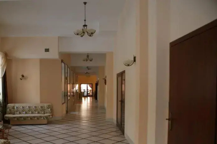 Room 7 of 10
