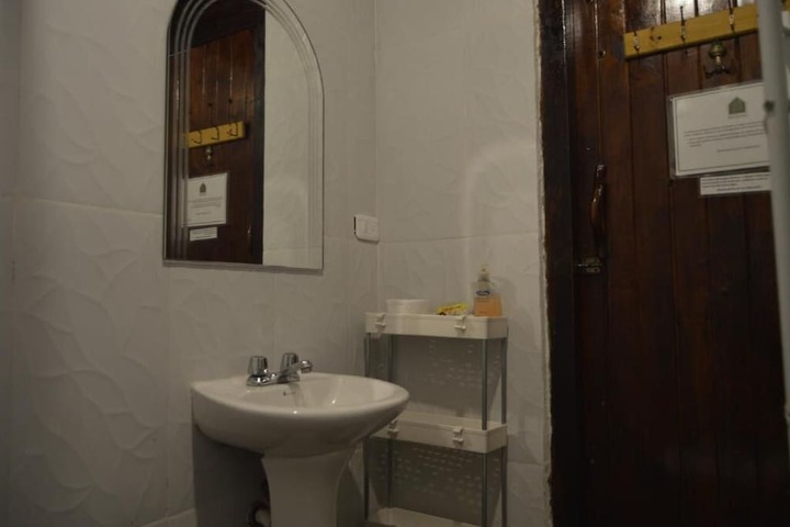 Room 68 of 160