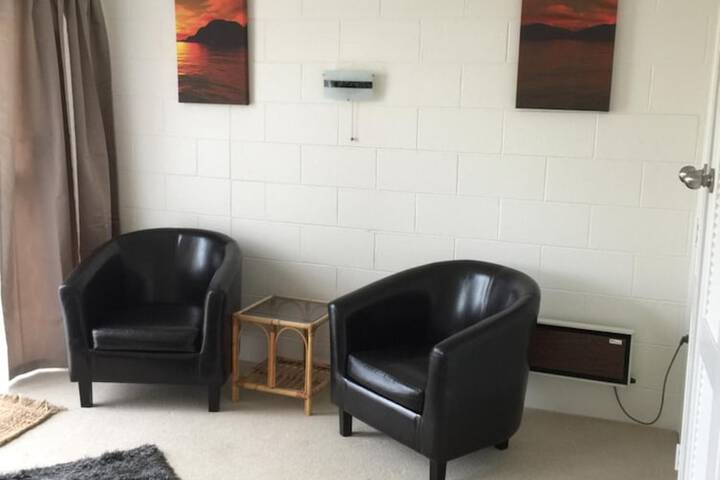 Room 17 of 38