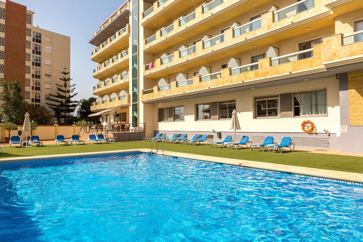 Pool Hotel