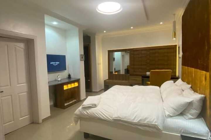 Room 17 of 56