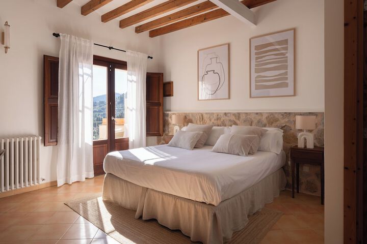 Room 10 of 40