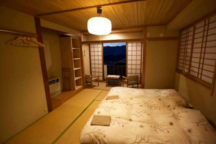 Room 4 of 57