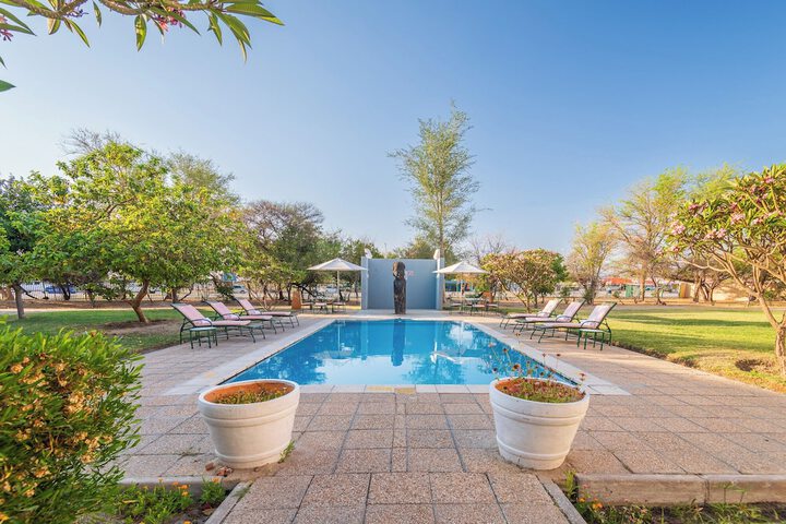 Pools & Facilities