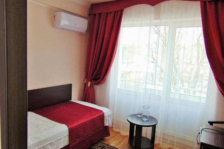 Room 14 of 63