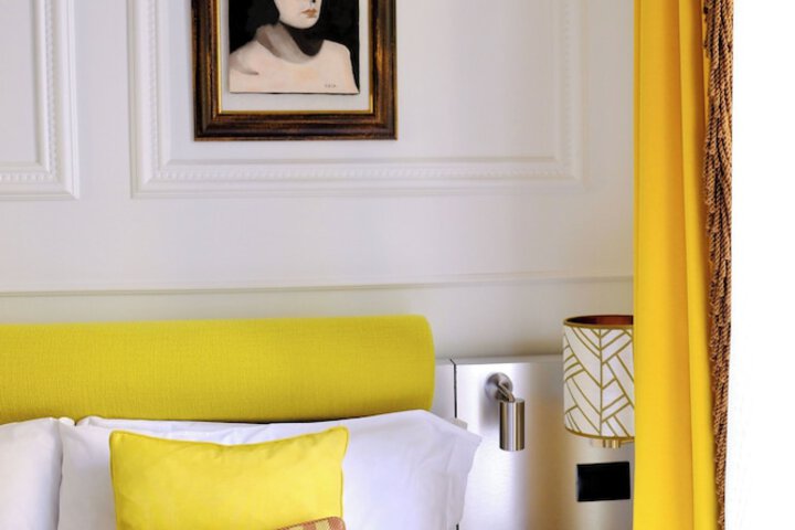 Room 43 of 61