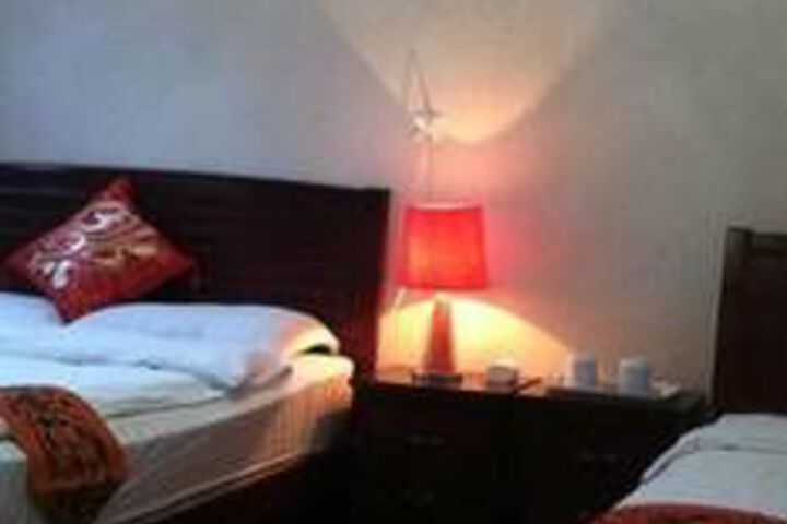 Room 52 of 71