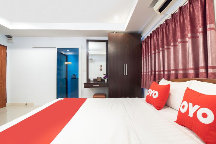 Room 17 of 46