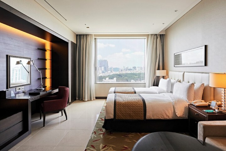 Room 19 of 73