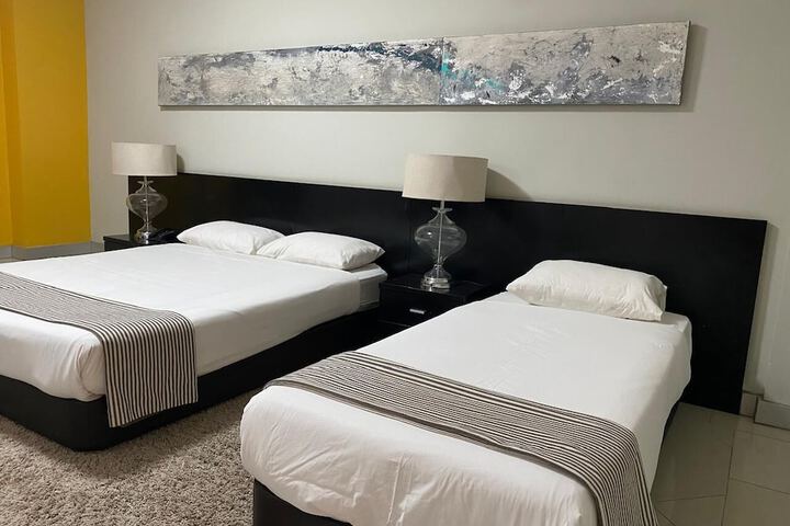 Room 6 of 15