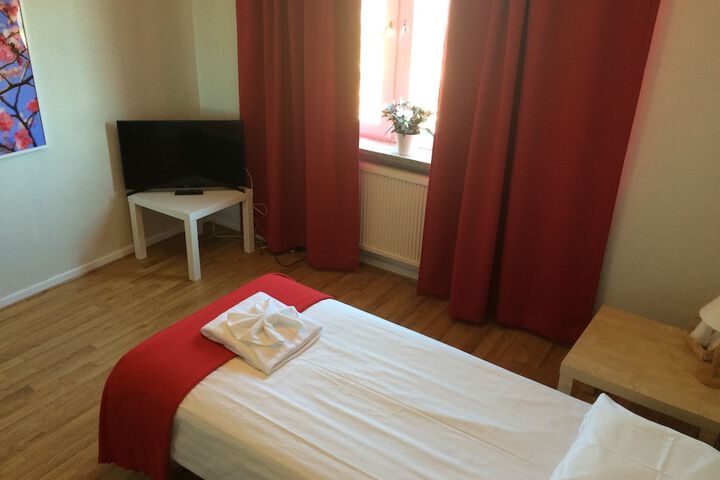 Room 4 of 22
