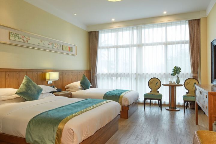 Room 4 of 42