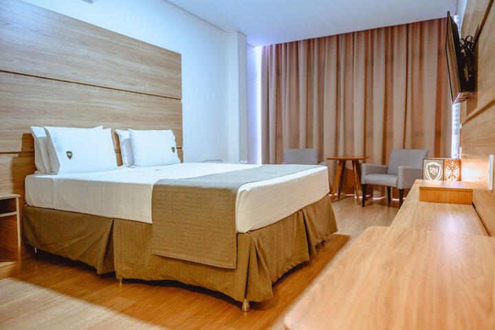 Room 15 of 35
