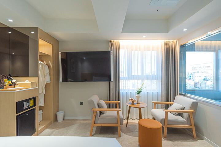Room 19 of 71
