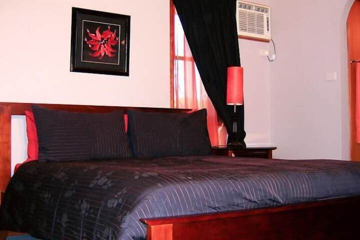 Room 6 of 15