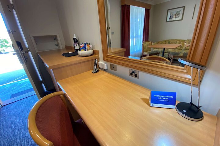 Room 47 of 106