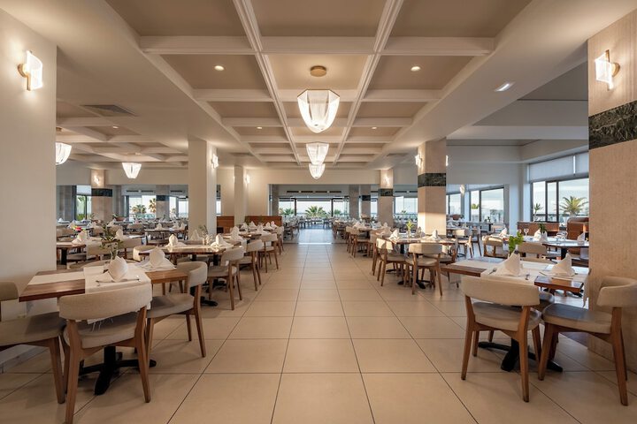 Dining 99 of 138