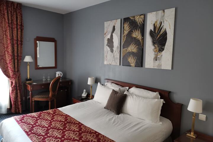 Room 5 of 38