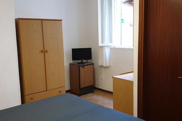 Room 22 of 59