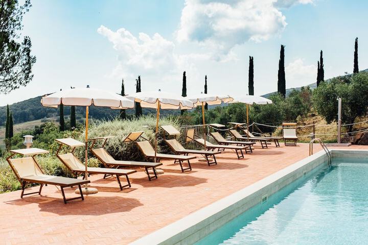 Sundeck 66 of 78