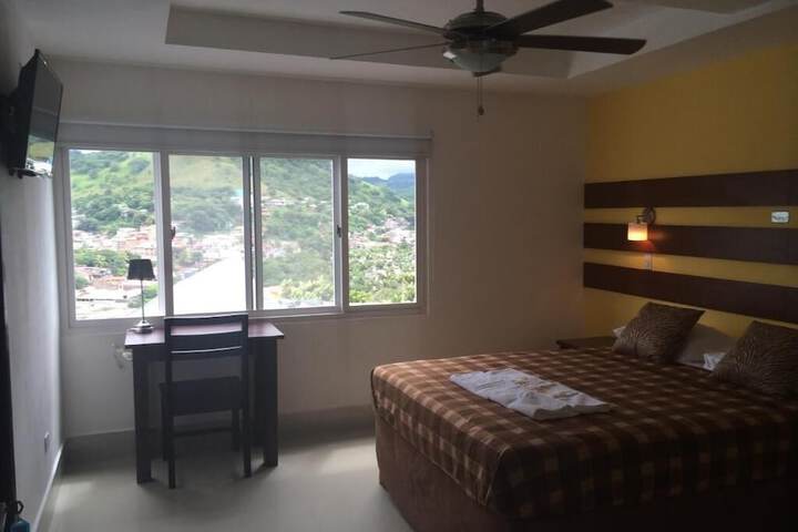 Room 4 of 22