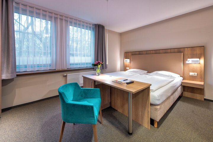 Room 6 of 23
