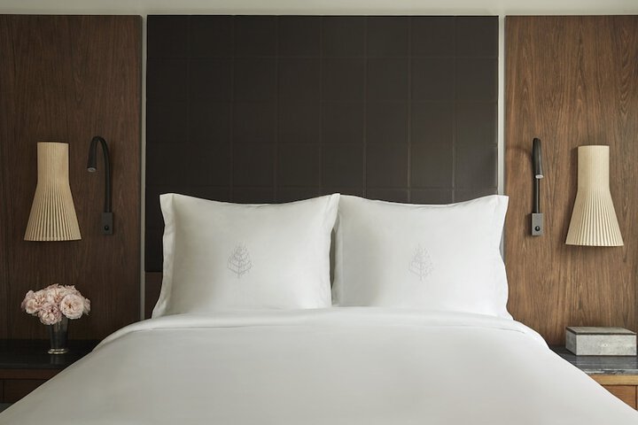 Room 4 of 54
