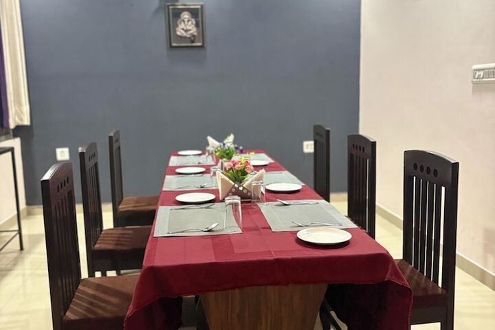 Dining 23 of 26