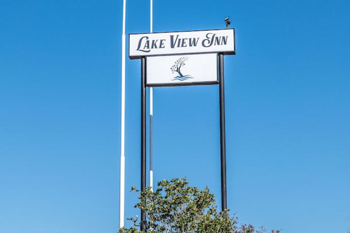 Lake View Inn