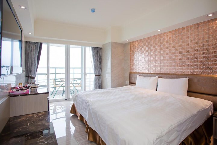 Room 14 of 39