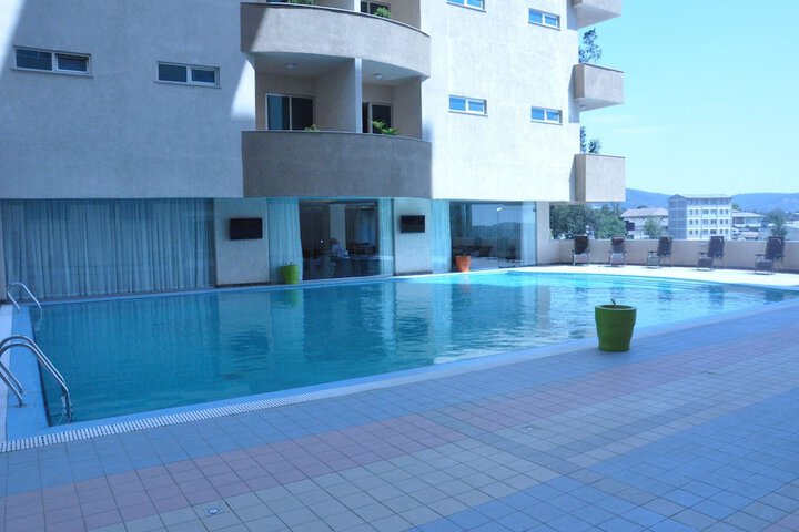 Pool 42 of 81