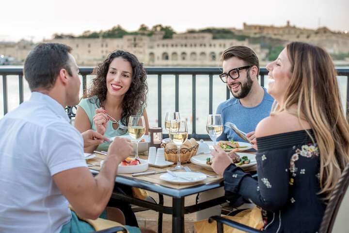 Dining 69 of 91