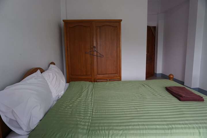 Room 7 of 37