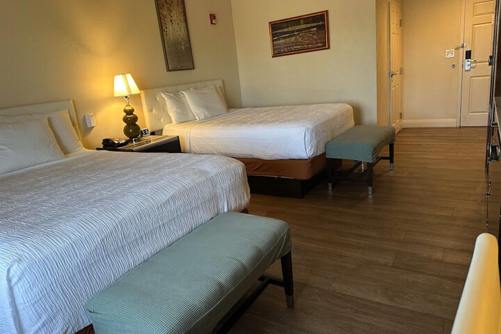 Room 27 of 80