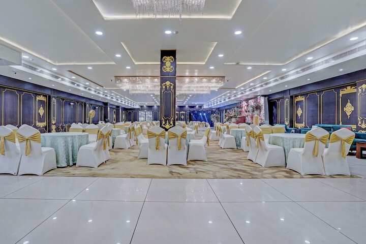 Ballroom/Hall 55 of 66