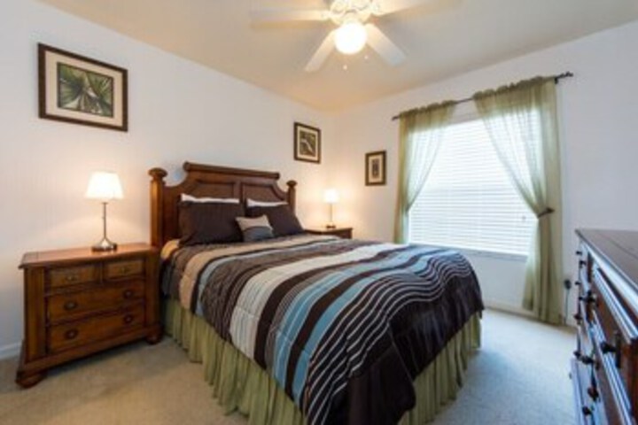 Room 15 of 16