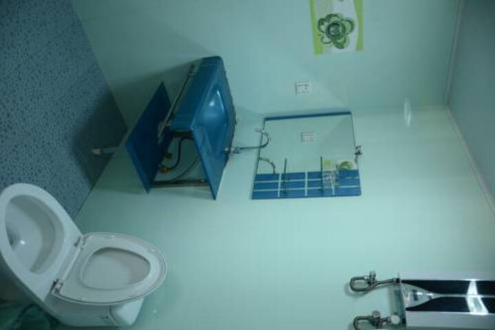 Room 5 of 54