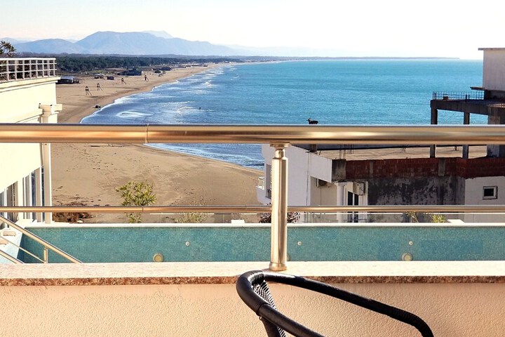Terrace/Patio 69 of 100