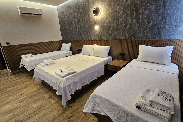 Room 20 of 39