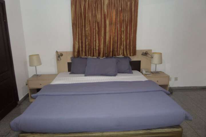 Room 7 of 20