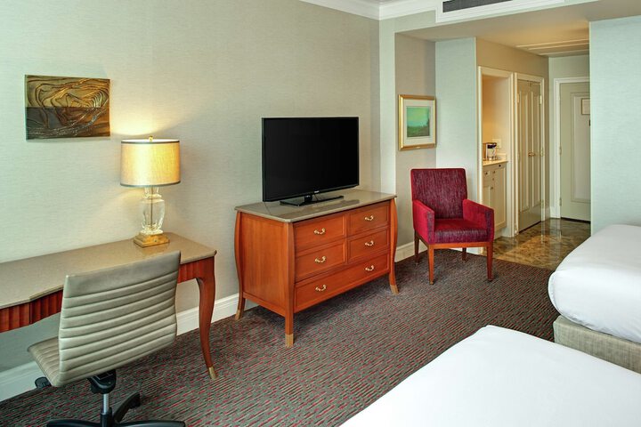 2 Queen Bed Accessible Room (9 of 29)