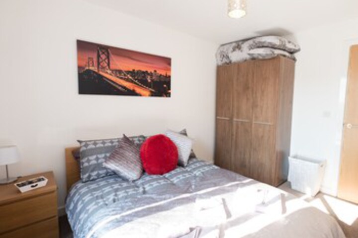 Room 26 of 27