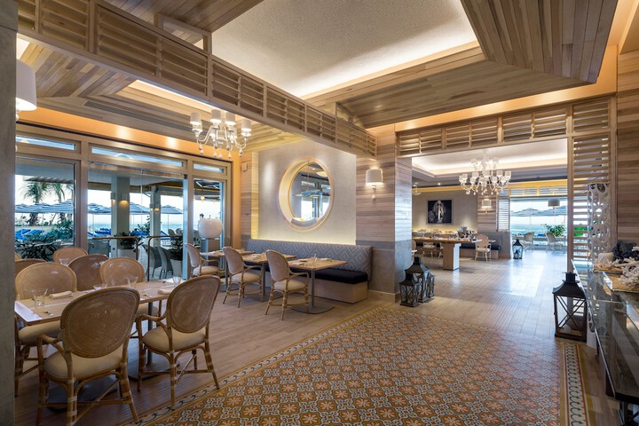 Breakfast/Coffee Service 142 of 178