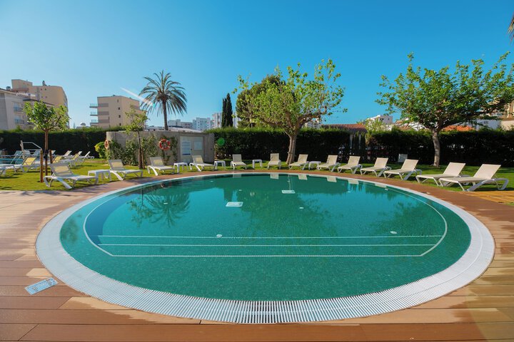 Pool Hotel